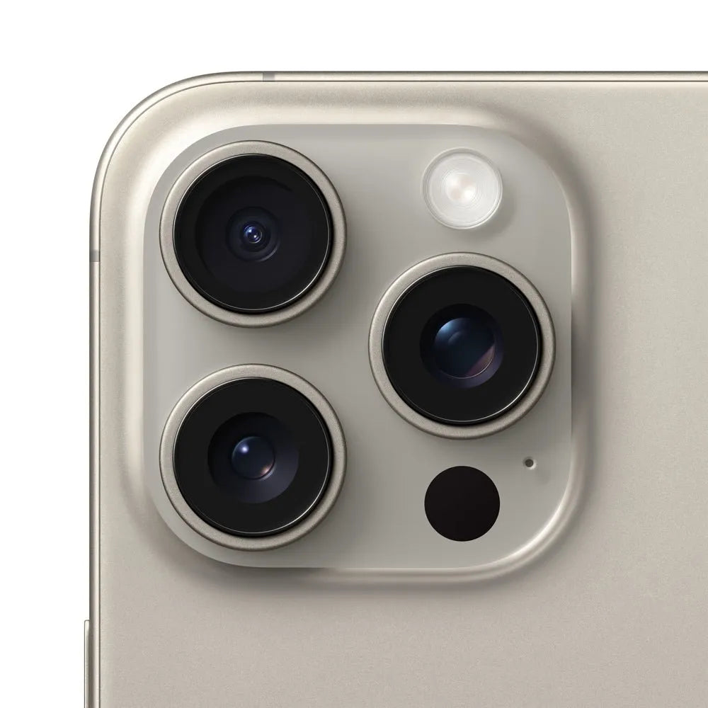 iPhone 15 Pro Max semi nuevo color titanio natural vista cámara trasera - nixBlix Colombia #Color_Titanio Natural