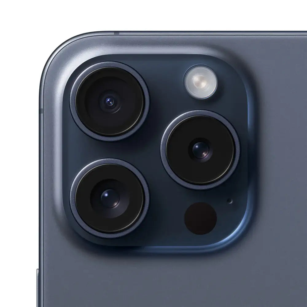 iPhone 15 Pro semi nuevo color titanio azul vista cámara trasera - nixBlix Colombia #Color_Titanio Azul