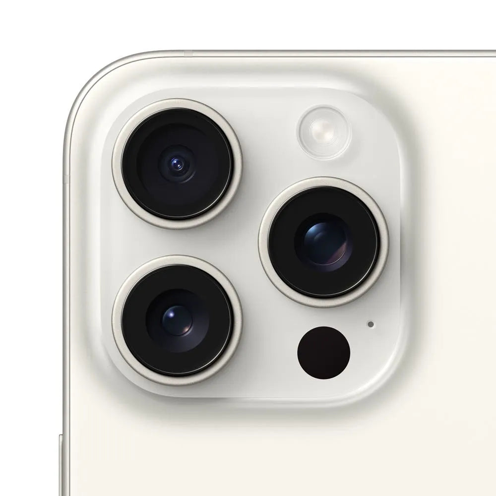 iPhone 15 Pro semi nuevo color titanio blanco vista cámara trasera - nixBlix Colombia #Color_Titanio Blanco